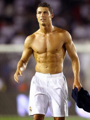 Cristiano-Ronaldo-5-300x400.jpg