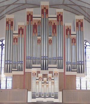 Frankfurt_Katharinenkirche_Orgelprospekt_1990-300x345.jpg