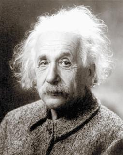 Albert Einstein Kimdir?