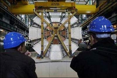 Yüzyılın Deneyinde Büyük Aşama: CERN