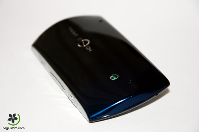 Arka Kapak Sony Ericsson Xperia Neo İnceleme