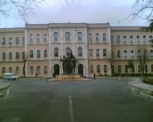 İstanbul Üniversitesi
