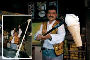 Dondurmanın Yapılışı ve Tarihçesi