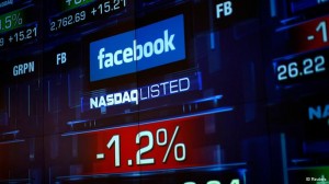 Facebook Zarar Ediyor !