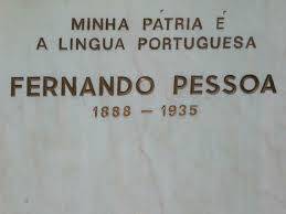 4280_mezar_fernando_pessoa