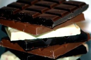 4790_chocolate_7-foods-that-make-you-happy