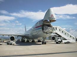 7472