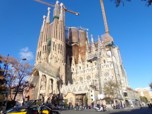 5272_sagrada-familia-tamamlanmamis-katedral