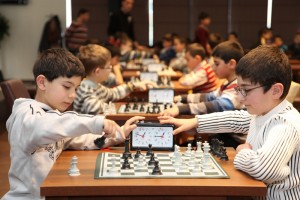 5454_l_10-yas-ve-alti-satranc-turnuvasi_93868432