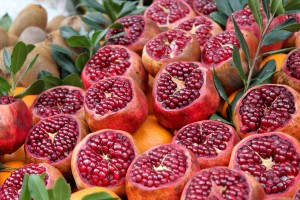 5821_nar___punica_granatum_by_uzmaev-d3ay16a
