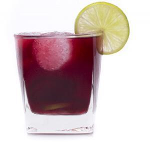 7797_600-511619551-lemon-cranberry-juice