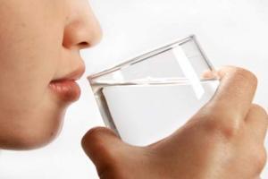 8308_water-intoxication-from-drinking-too-much-water