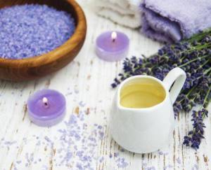 8479_450-87773363-lavender-candles