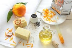 8512_450-22956690-homemade-orange-essential-oil