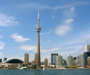 Toronto ve Kanada'nın Simgesi; "CN Kulesi"