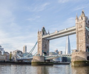 Londra'nın Meşhur Köprüsü; "Tower Bridge"