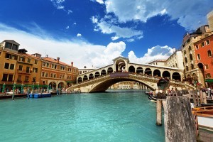 Venedik'in Simgesi; "Rialto Köprüsü"