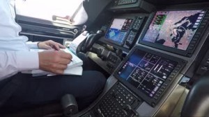 Otomatik Pilot Bir Uçağı Nasıl Uçurur ?