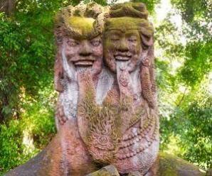 Bali Adası Ve Kutsal Maymun Ormanı