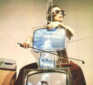 Fluxus : Düşler Laboratuvarı