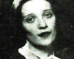 Suat Derviş Kimdir?