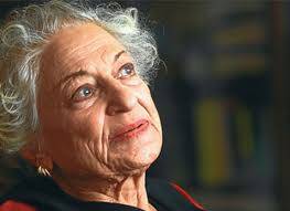 Leyla Erbil Kimdir?