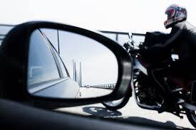 Motosiklet mi? Otomobil mi? Hangisi Daha Tehlikeli?