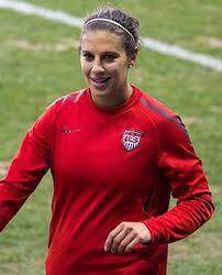 Carli Lloyd Kimdir ?