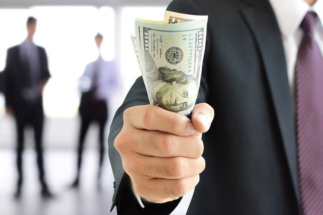 Hisse Senedi Yatırımı ile Zengin Olunur mu?