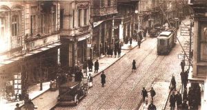 Osmanlı'da Batılılaşma Hareketleri