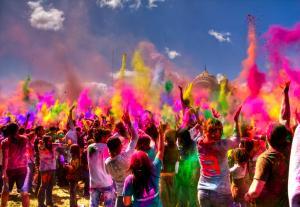 Holi Nedir ve Neden Kutlanır?