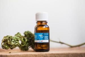 Cannabidiol (CBD) Nedir, Esrardan Farkı Var mıdır?