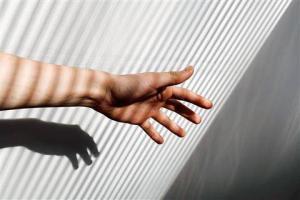 Somatik Deneyimleme Terapisi (SE) Nedir ve Nasıl Yapılır?