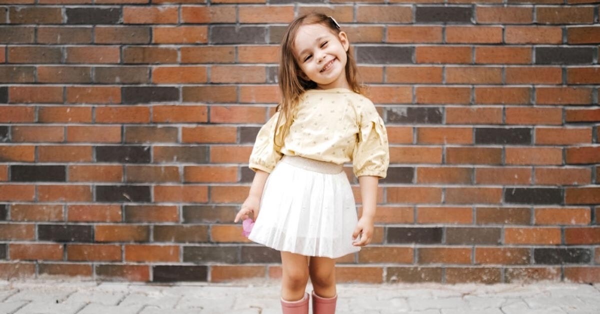 Kız Çocuk Elbise Modelleri Nasıl Olmalıdır?