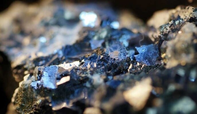 Dünyanın En Nadir Mineralleri: Eşsiz Taşlar ve Doğanın Gizemli Hazine Sandıkları