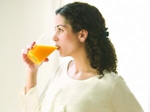 Portakal Suyu İçmek Yüksek Tansiyon Riskini Azaltıyor
