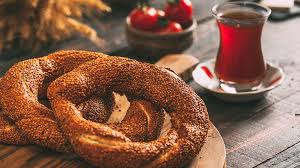 Simit: Sokakların ve Ekonominin Vazgeçilmez Sembolü